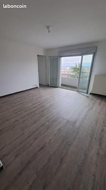 Appartement à louer, 85m², Tullins