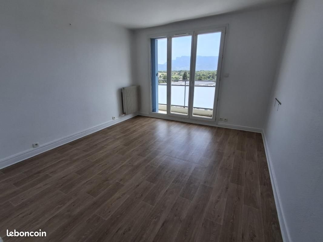 Appartement à louer, 55m², Rives
