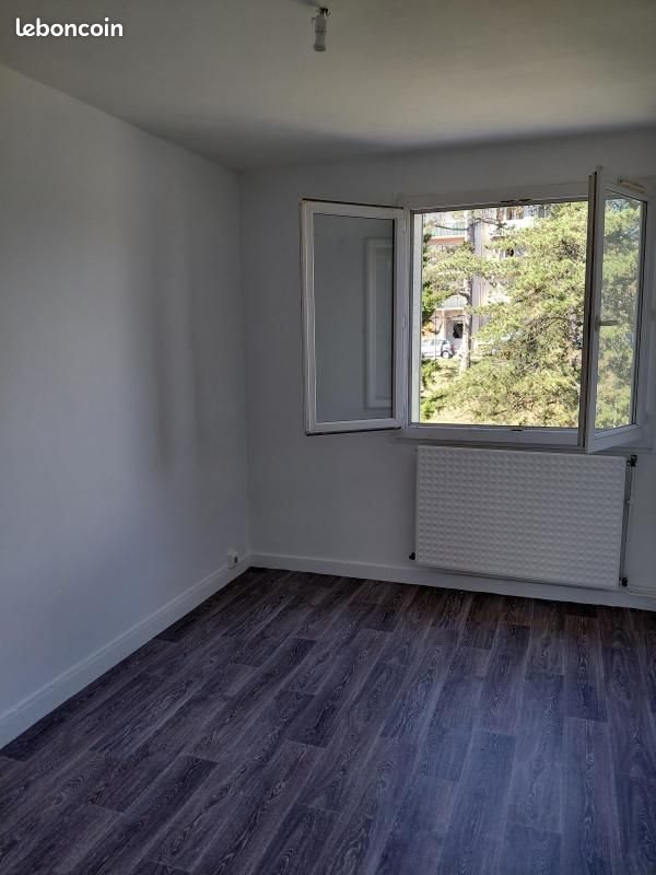Appartement à louer, 69m², Feyzin