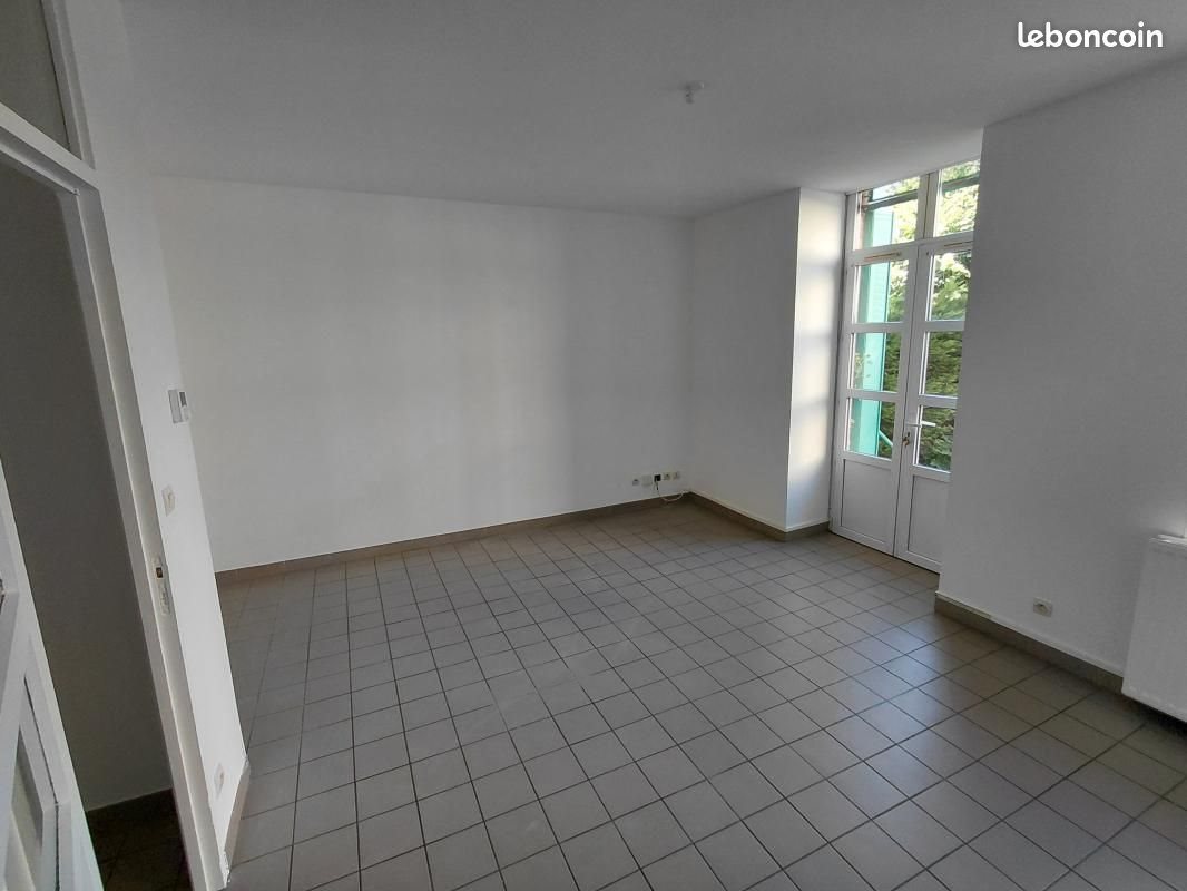 Appartement à louer, 65m², Saint-Siméon-de-Bressieux