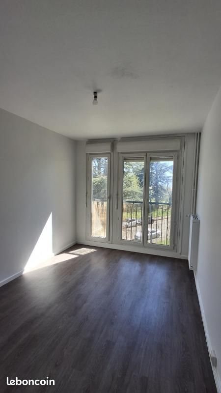 Appartement à louer, 83m², Rives