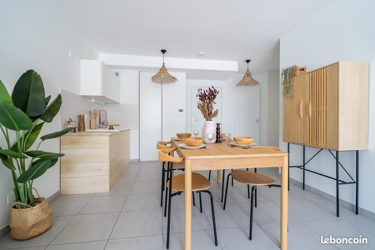 Appartement à louer, 80m², Fontaine