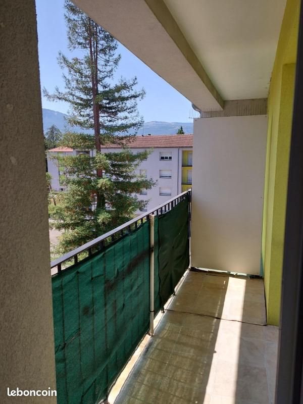 Appartement à louer, 81m², Saint-Martin-d'Hères