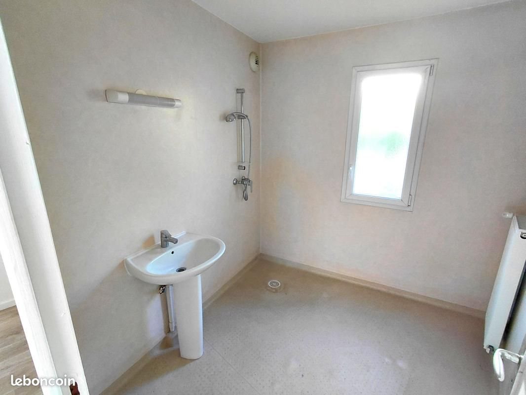 Appartement à louer, 64m², Roybon