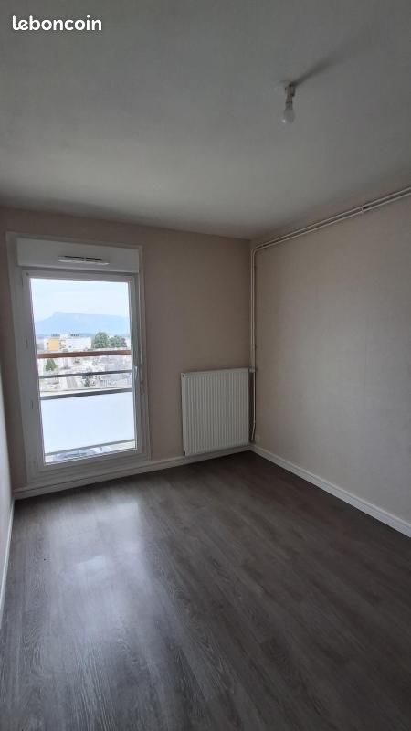 Appartement à louer, 69m², Rives