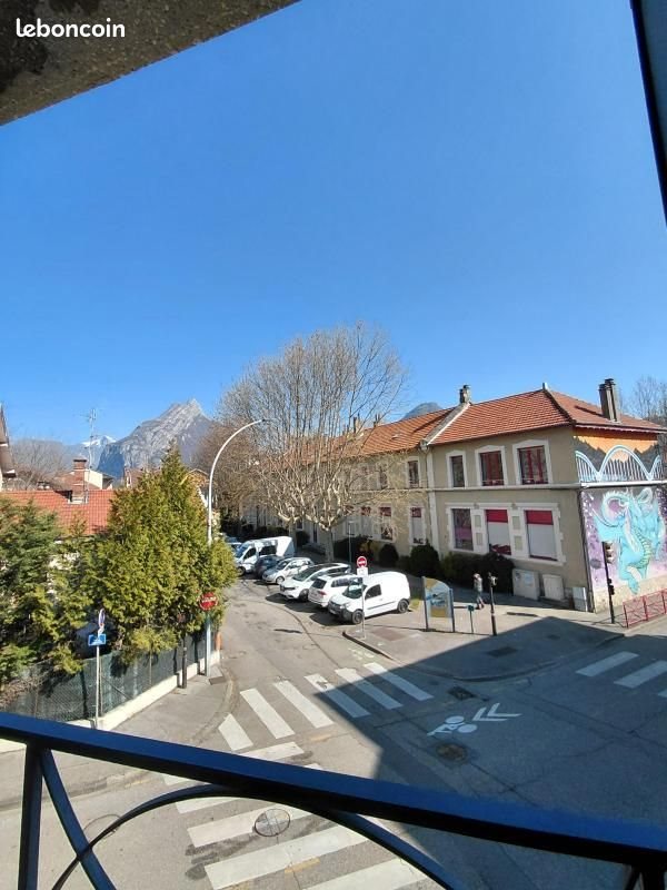 Appartement à louer, 90m², Fontaine