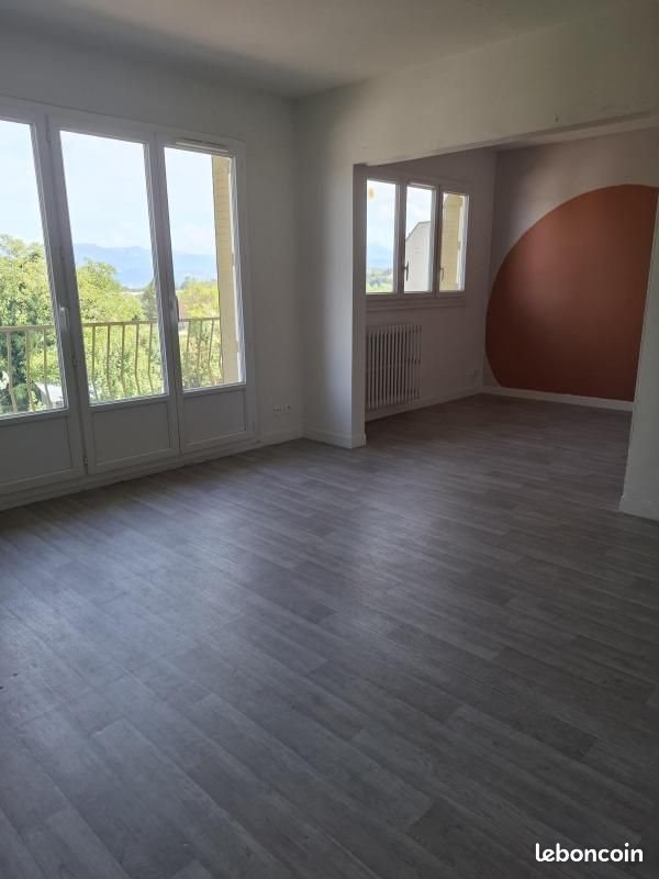 Appartement à louer, 76m², Les Abrets