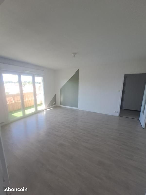 Appartement à louer, 60m², Pont-de-Chéruy