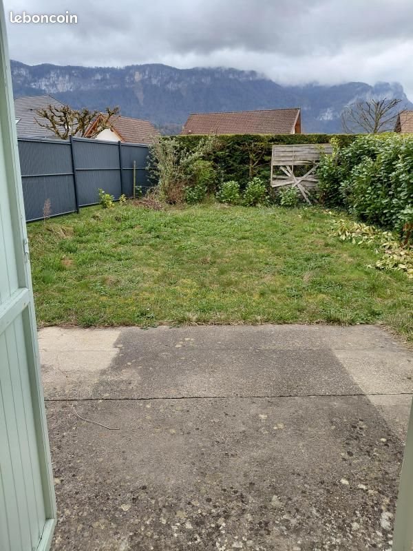 Maison à louer, 81m², Entre-deux-Guiers