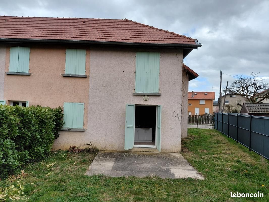 Maison à louer, 81m², Entre-deux-Guiers