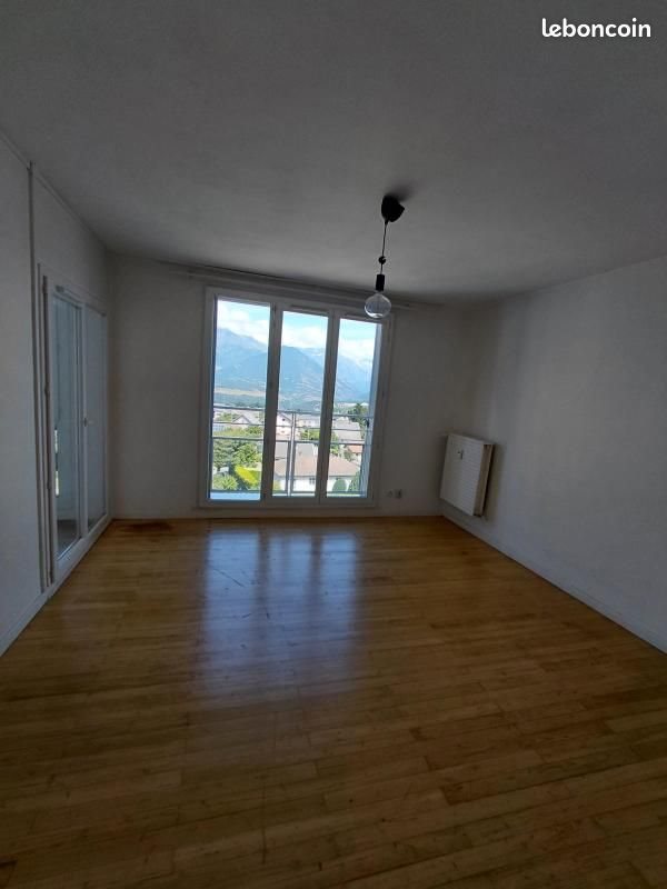 Appartement à louer, 65m², La Mure (Alpe du Grand Serre)