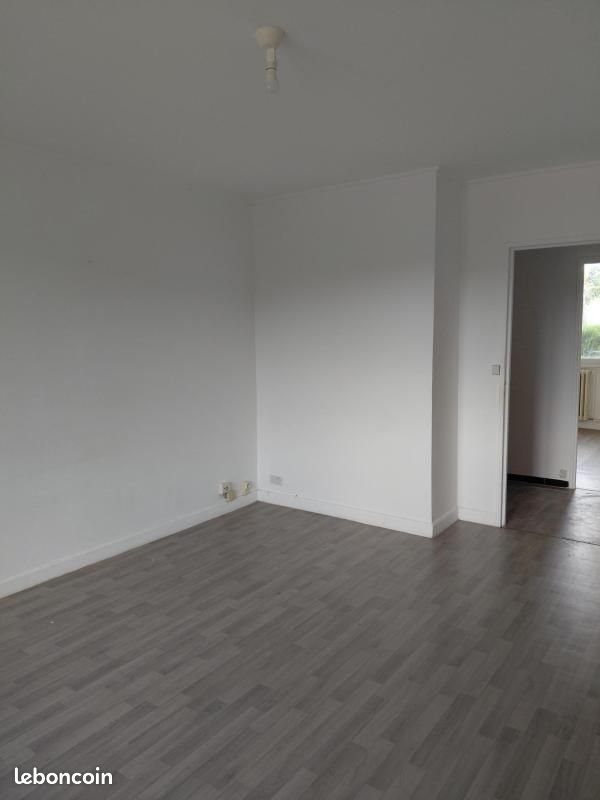 Appartement à louer, 58m², Roussillon