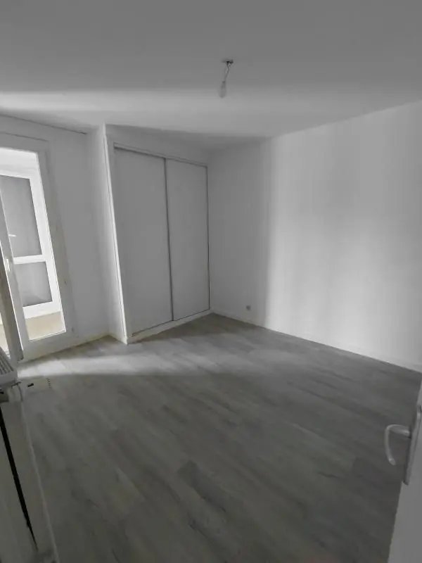 Appartement à louer, 77m², La Mure (Alpe du Grand Serre)