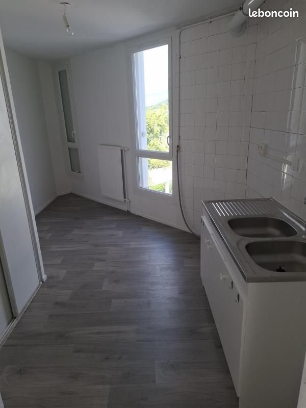Appartement à louer, 67m², Saint-Martin-d'Hères