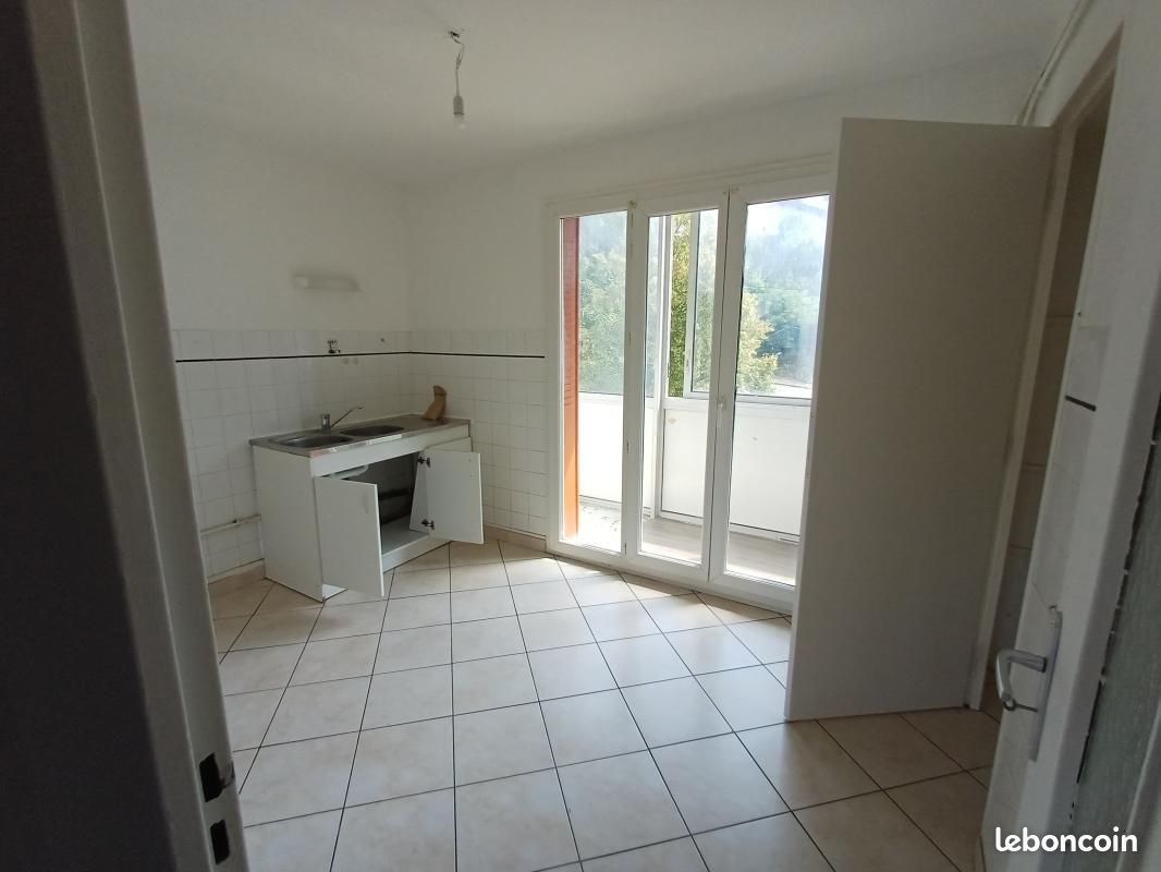 Appartement à louer, 64m², Vizille