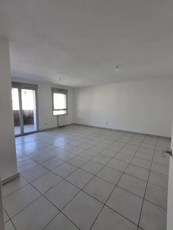 Appartement à louer, 69m², Fontaine