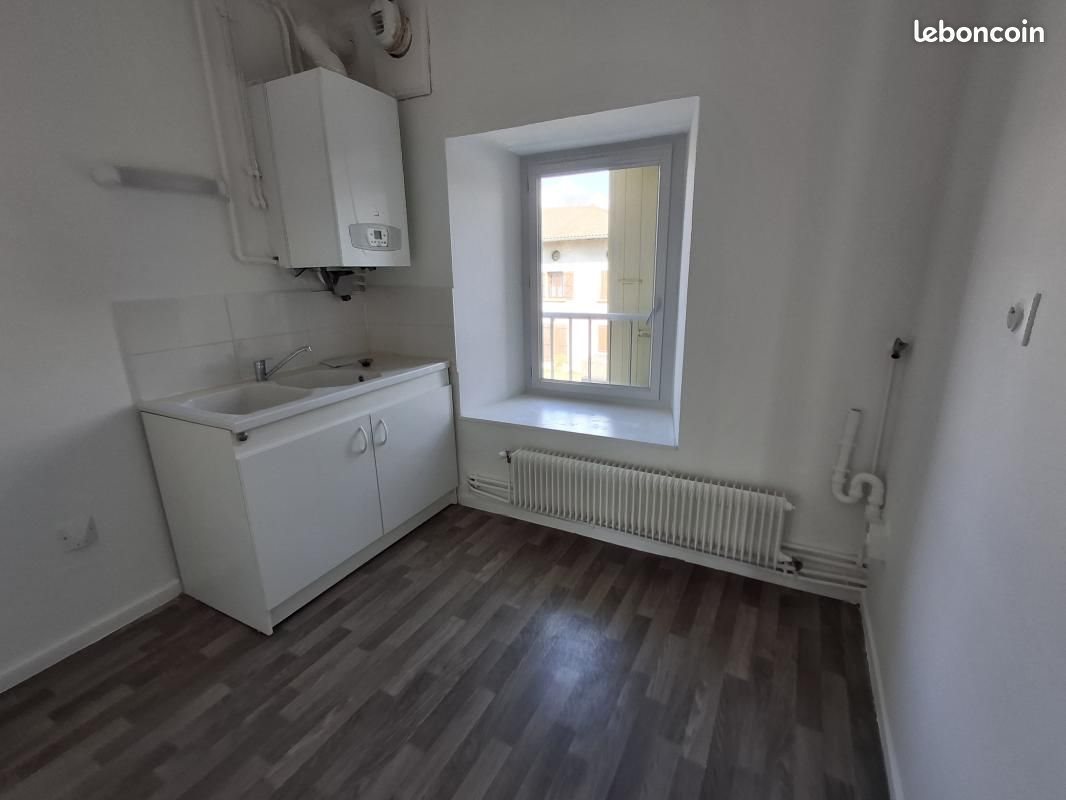 Appartement à louer, 74m², Marcilloles