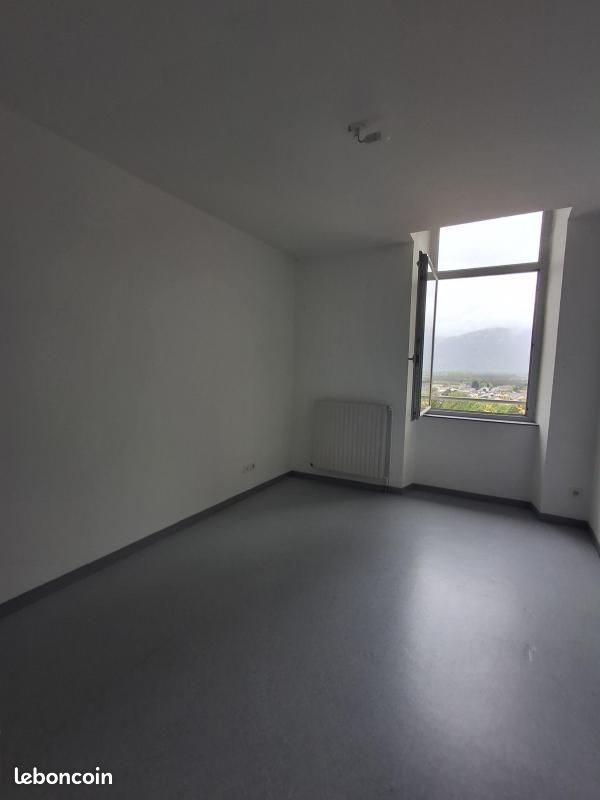 Appartement à louer, 68m², Tullins
