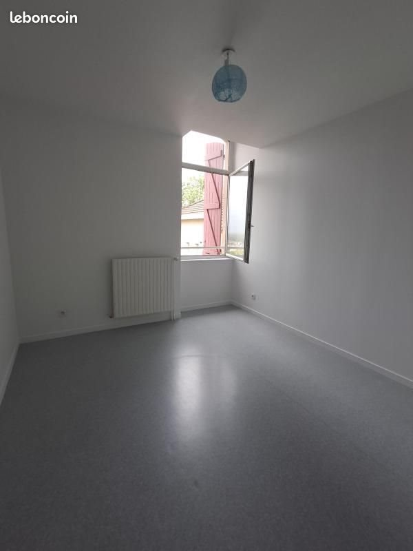 Appartement à louer, 68m², Tullins