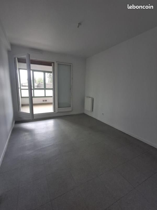 Appartement à louer, 90m², Tullins