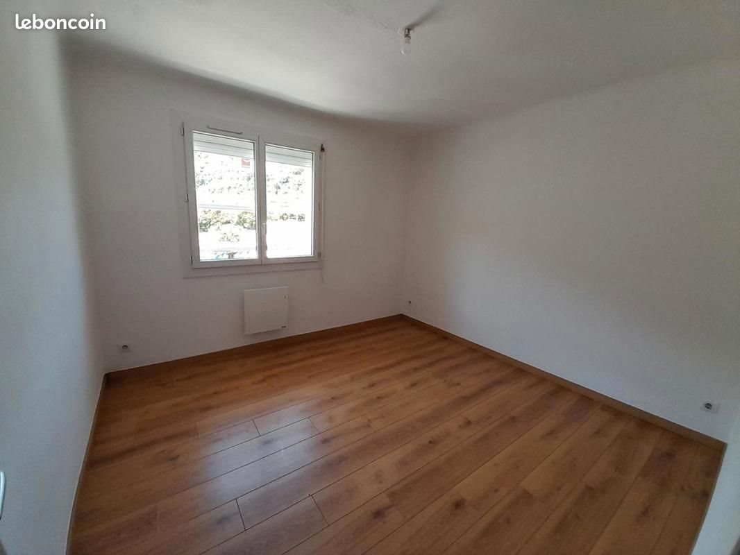 Appartement à louer, 64m², Foix