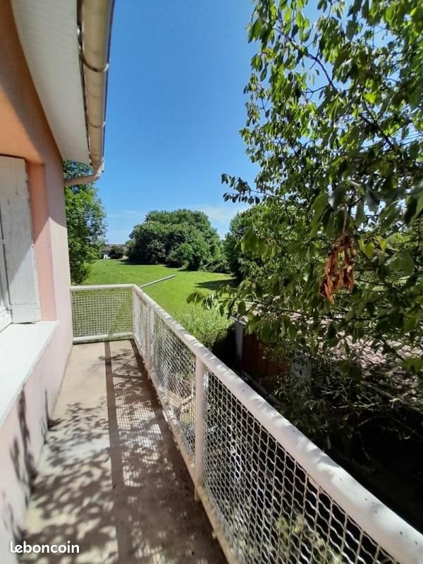 Appartement à louer, 68m², Saint-Barthélemy-de-Vals