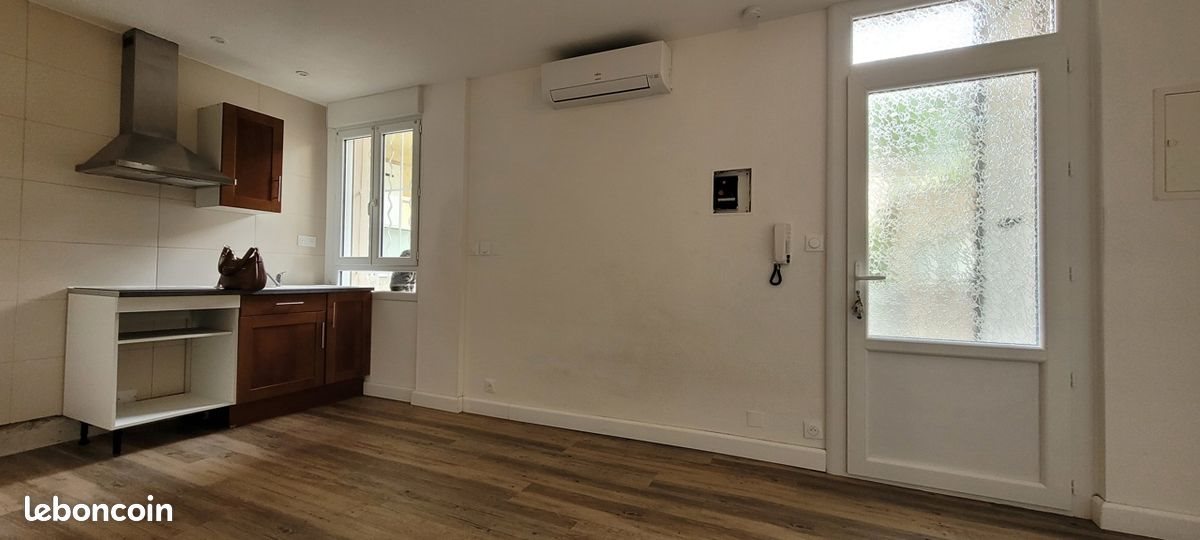 Appartement à louer, 29m², Nîmes