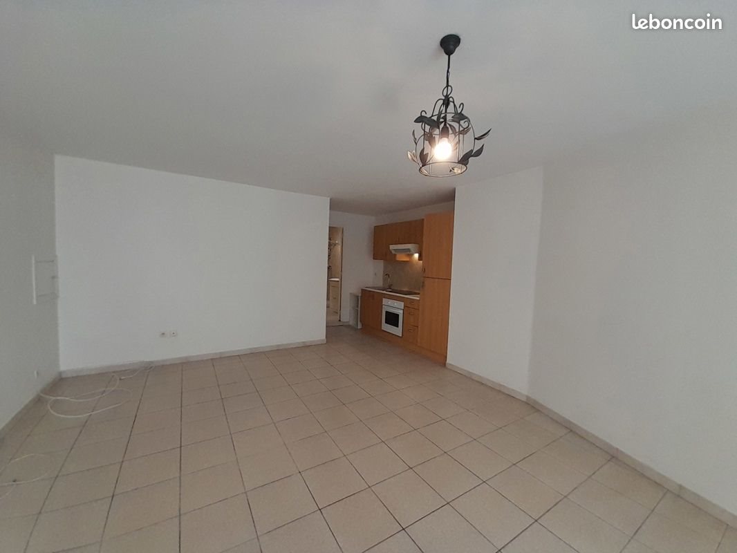 Appartement à louer, 46m², Mazan