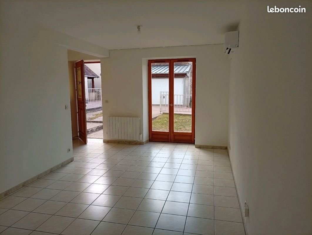 Appartement à louer, 54m², Chéroy