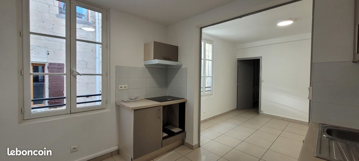 Appartement à louer, 34m², Beaucaire