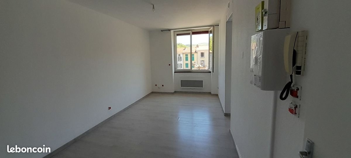 Appartement à louer, 33m², Saint-Paul-de-Jarrat
