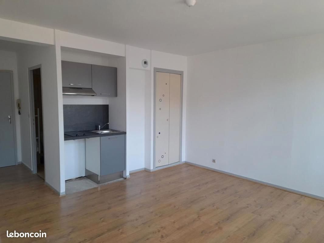 Appartement à louer, 28m², Saint-Girons