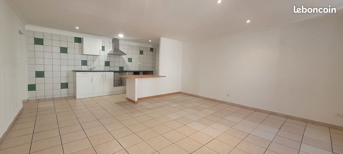 Appartement à louer, 80m², Alès