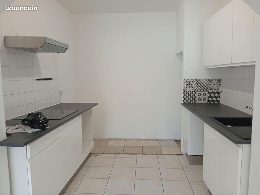 Appartement à louer, 64m², Puisserguier