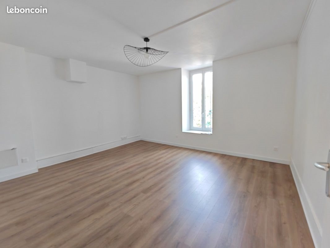Appartement à louer, 70m², Mâcon