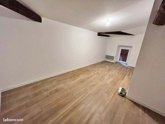 Appartement à louer, 52m², Monclar