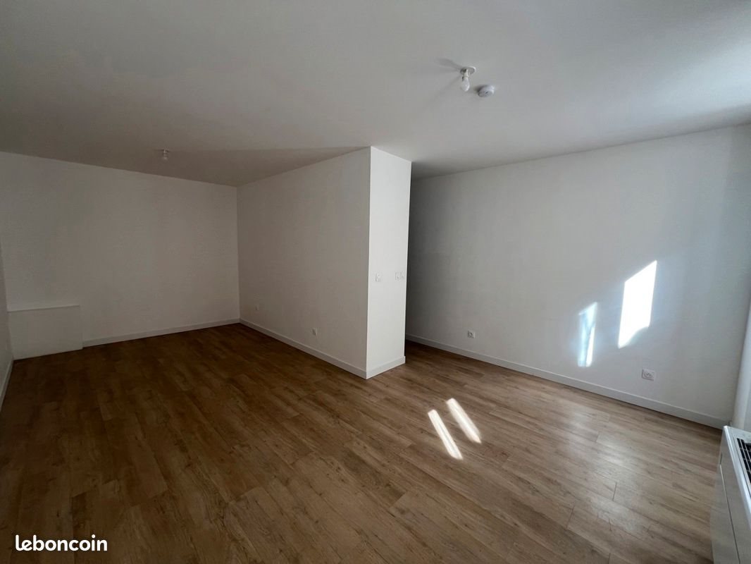 Appartement à louer, 35m², Trets