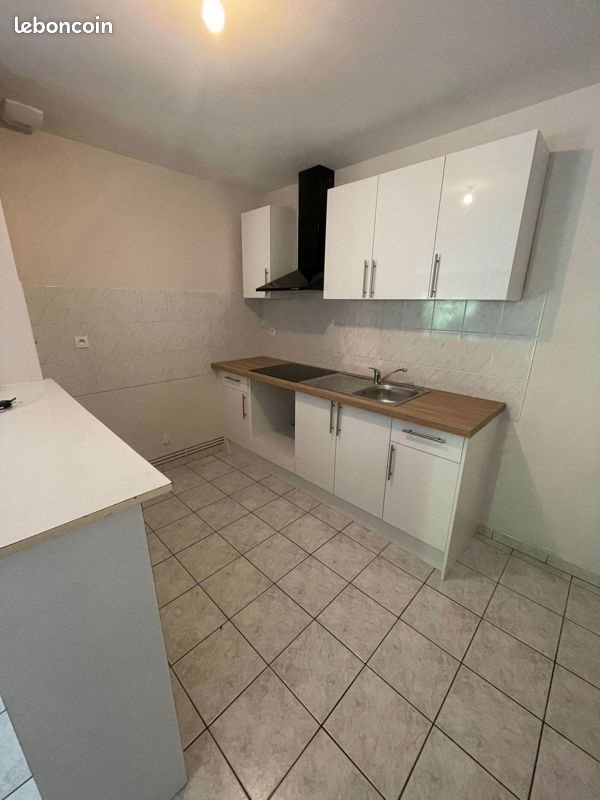 Appartement à louer, 55m², Attichy
