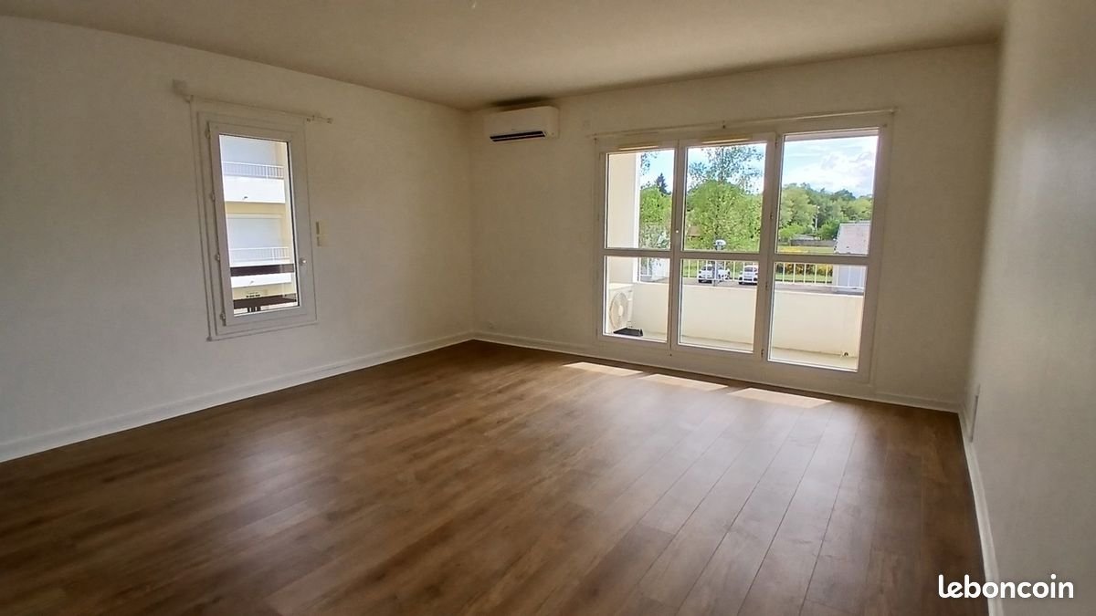 Appartement à louer, 54m², Les Bordes