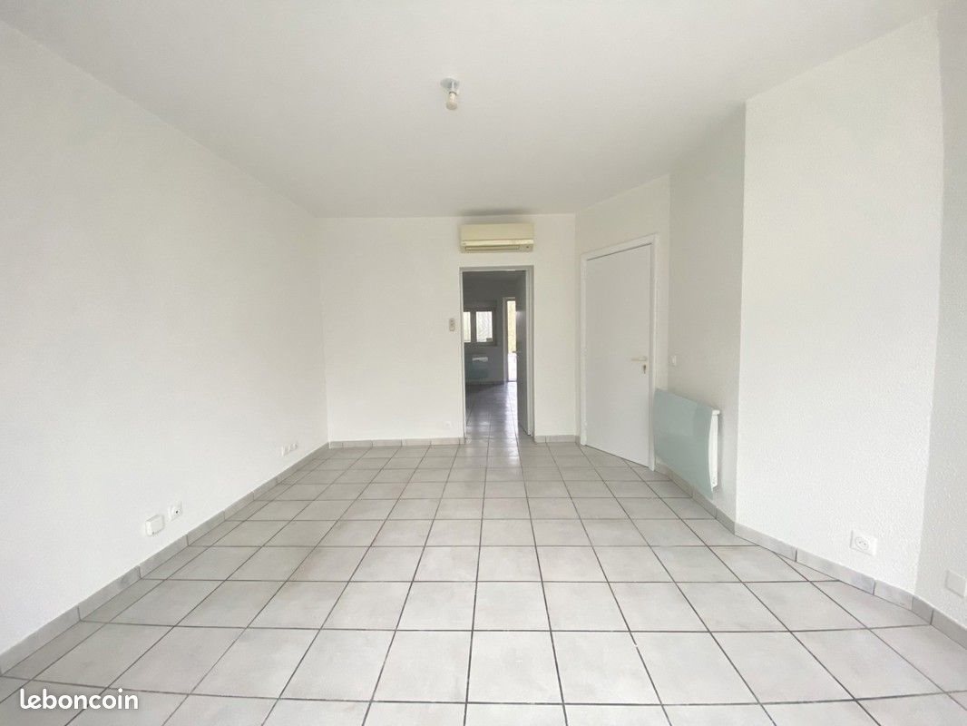 Appartement à louer, 59m², Saint-Amans-Soult