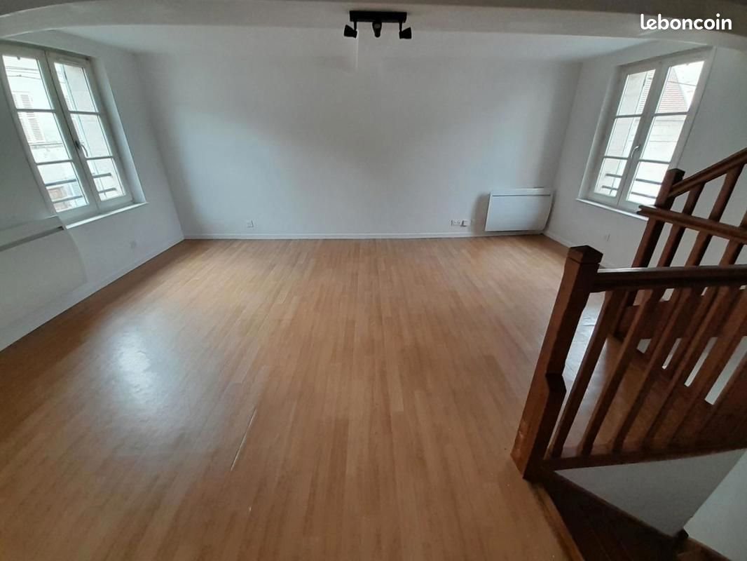 Appartement à louer, 67m², Blérancourt