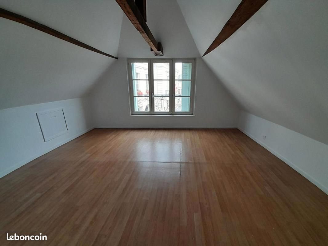 Appartement à louer, 67m², Blérancourt