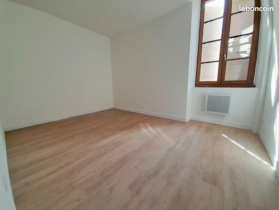 Appartement à louer, 79m², Masseube