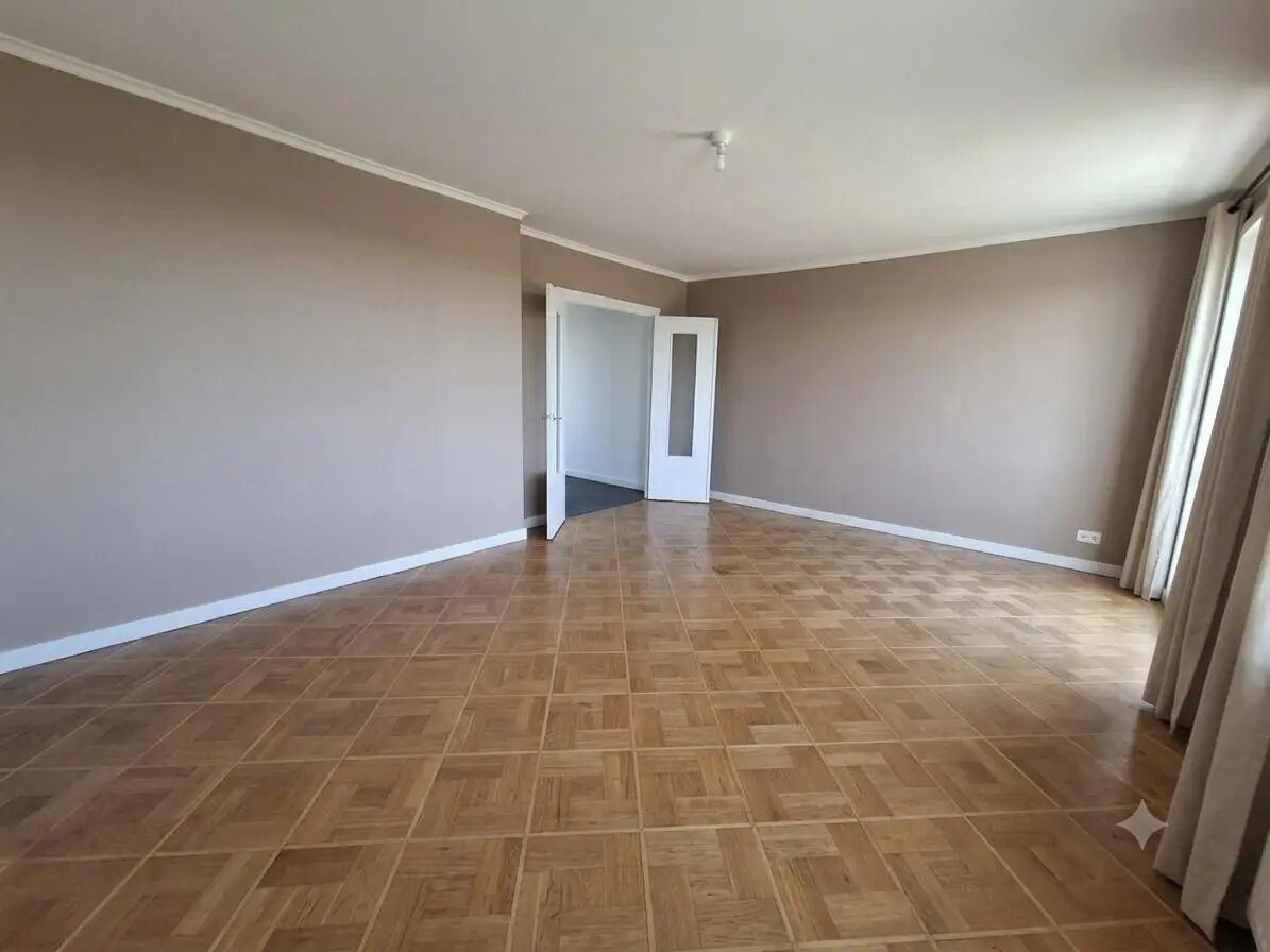 Appartement à louer, 74m², Bron