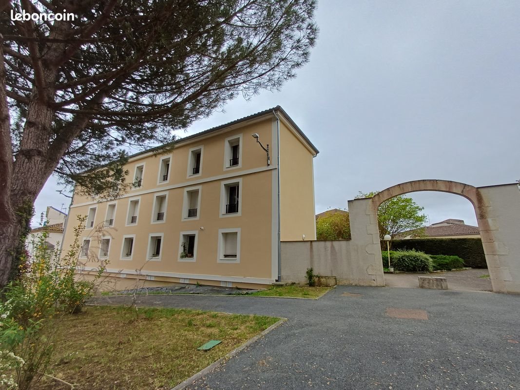 Appartement à louer, 71m², Mézin