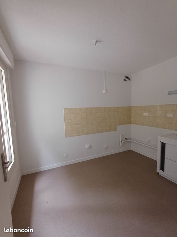 Appartement à louer, 71m², Mézin