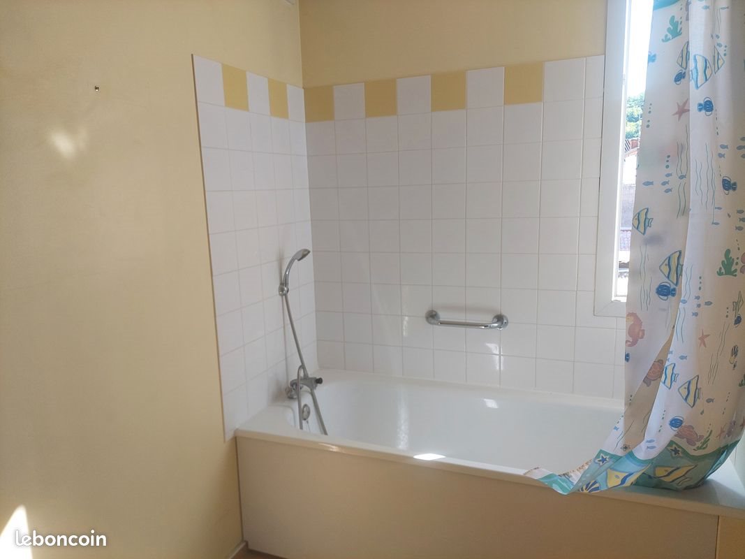 Appartement à louer, 77m², Fumel