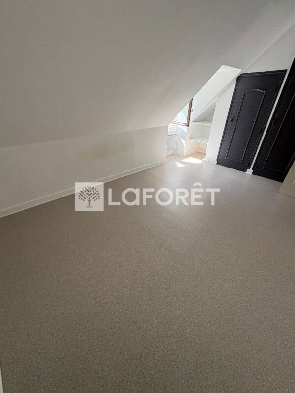 Appartement à louer, 61m², Riom-ès-Montagnes