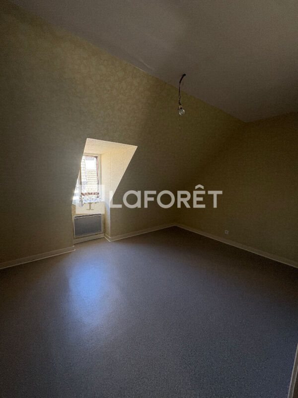 Appartement à louer, 61m², Riom-ès-Montagnes