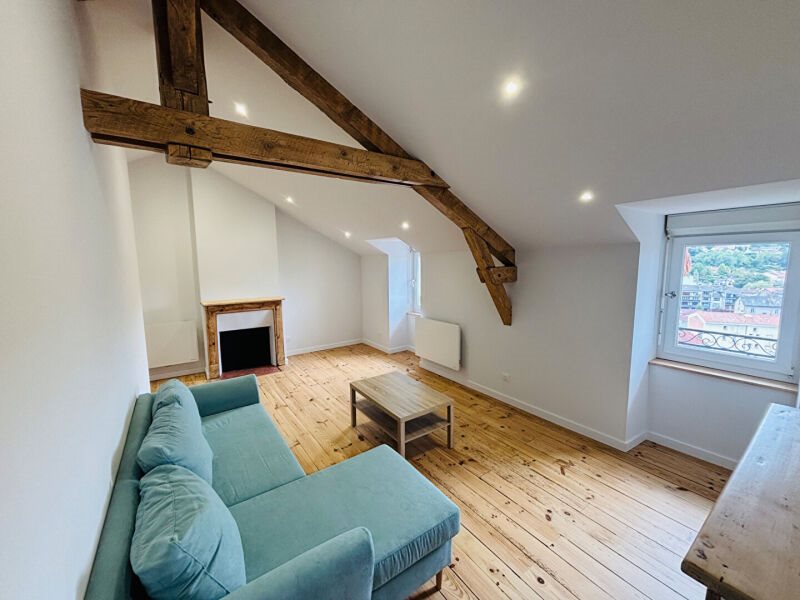Appartement à louer, 51m², Aurillac